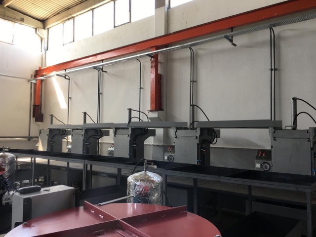 Oil recovery units in the plant hall